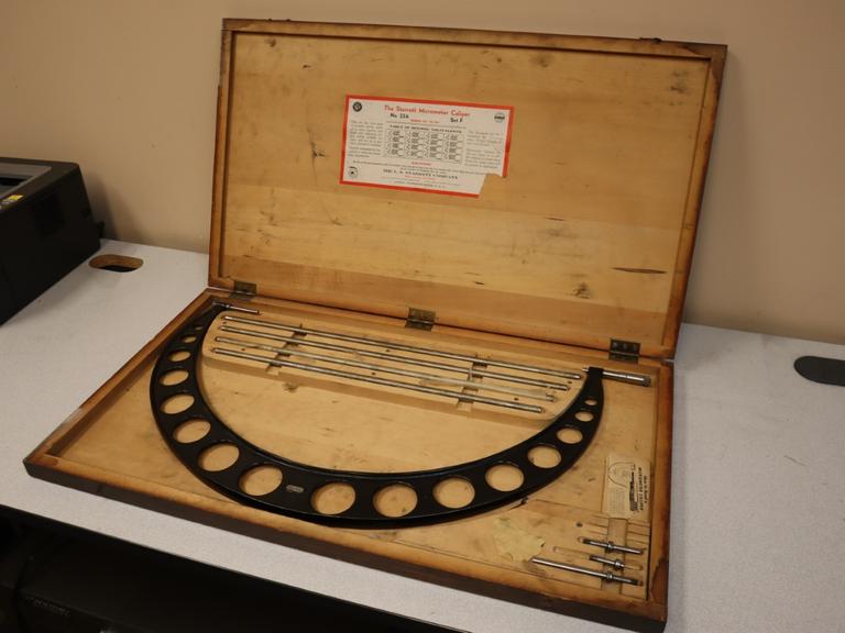 Starrett no 224 Micrometer 20-24" with Case