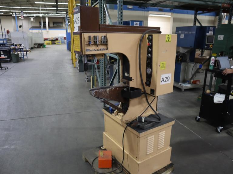 Haeger Model HP6-B Hardware Press, 6 Ton Capacity, 18" Throat, 0-8.5" Stroke