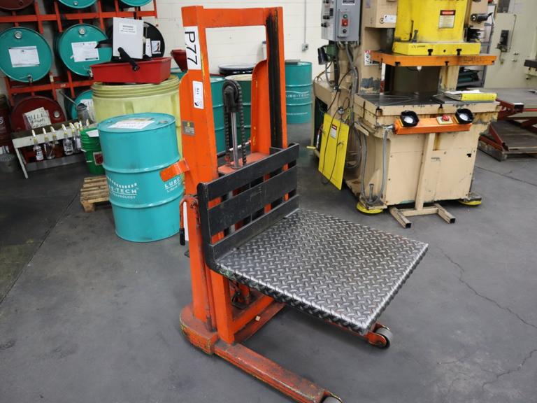 Big Joe Die Cart Model 2154, 1,000 Lb Capacity, 54" Lift Height, 27" x 27" Platform, Foot Pump Lift, Manual Travel