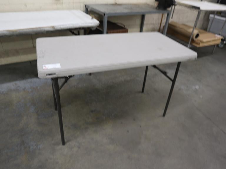 Plastic Lifetime Folding Table