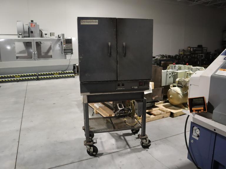 Despatch Laboratory Heater 34G6 LBB/LEB Series 400F/204C On Heavy Duty Portable Base