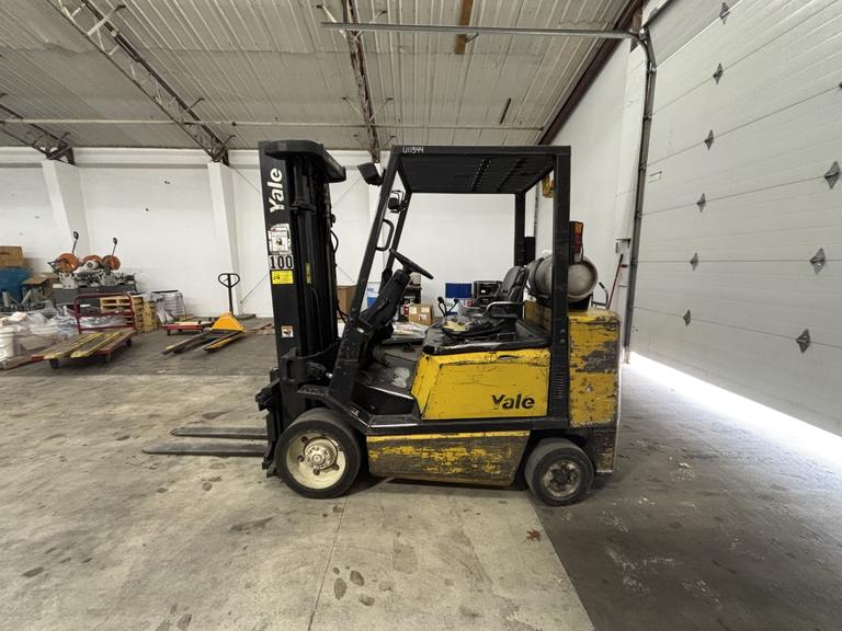Yale GC060TFNVAE084 6,000 lb Capacity LPG Sit-Down Forklift