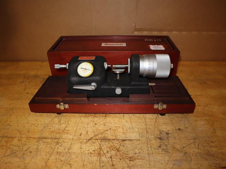 Starrett  673 Carbide Direct-Reading Bench Micrometer W/ Case
