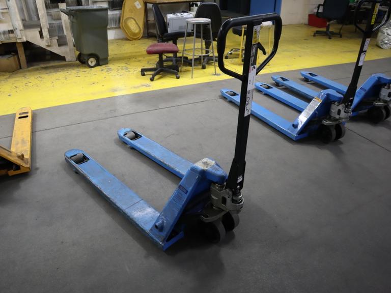 Pallet Jack Uline H-3763 4400 LB Capacity 27" Fork Width 48" Fork Length