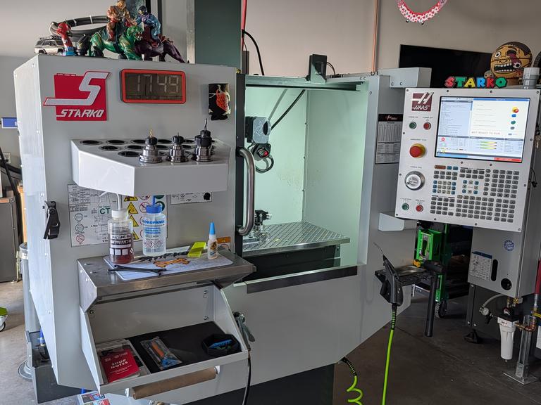 Haas Mini Mill, NextGen CNC Control, 10 Station Tool Changer, Probing, Programmable Coolant, NEW 2021