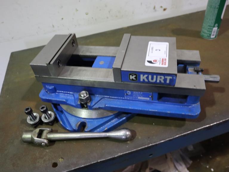 Kurt D688 6" Machine Vise, Swivel Base, Steel Jaws, Handle