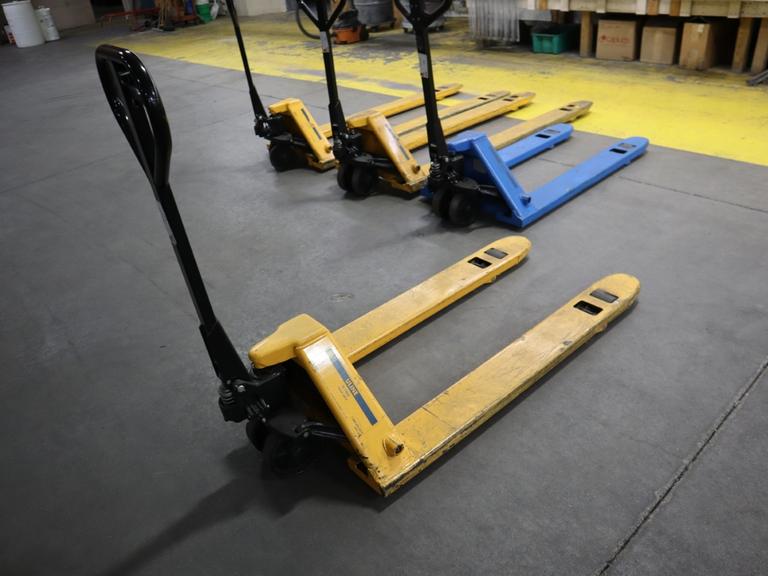 Pallet Jack Uline H-1043, 5500 LB Capacity 27" Fork Width 48" Fork Length