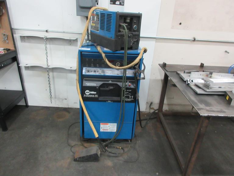 Miller Syncrowave 351 Welder with Coolmate 3 Chiller