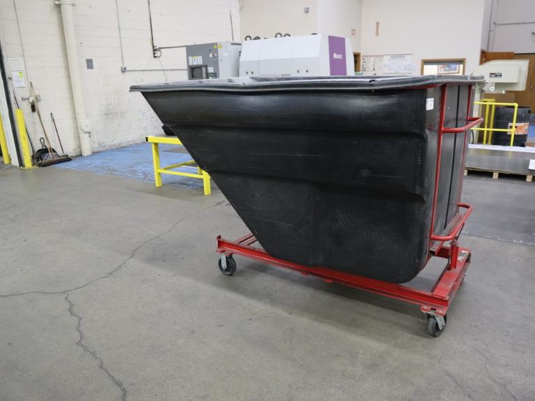 Rubbermaid Model 1074 2.5 Cubic Foot Portable Trash Hopper , 1,000# Capacity, with Dump Mechanism