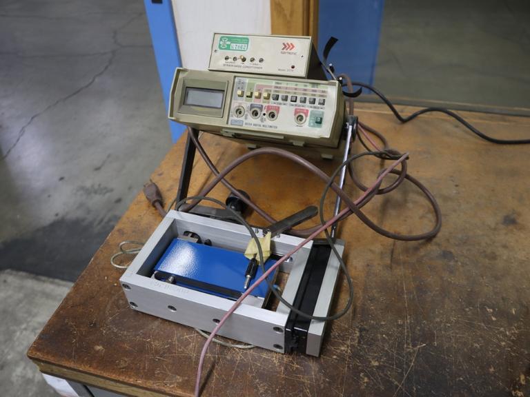 Daytronic Electronic Strain Gauge Conditioner and Fluke 8010A Digital Multimeter