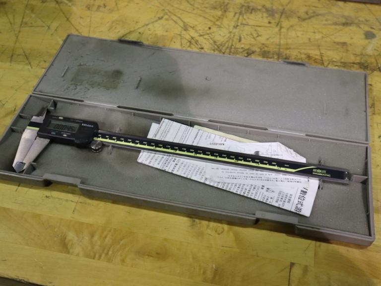 Mitutoyo Absolute Digimatic Verneer Caliper 12"