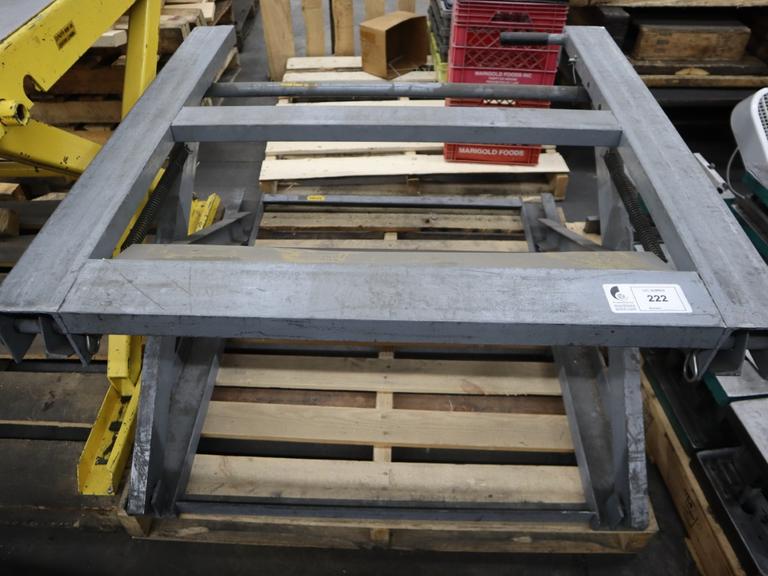Meco APS2 4,000 Lb Pallet Scissor Lift Table, 40" x 40"