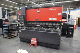 Amada FBD-1253E CNC Hydraulic Press Brake, 138 Ton x 122", Up-Acting, NC9-EXII Controls, Light Curtains