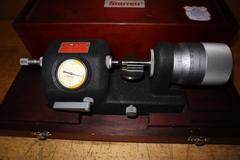 Starrett  673 Carbide Direct-Reading Bench Micrometer W/ Case