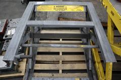 Meco APS2 4,000 Lb Pallet Scissor Lift Table, 40" x 40"