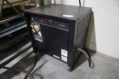 Linde E20 Electric Forklift with Battery Charger