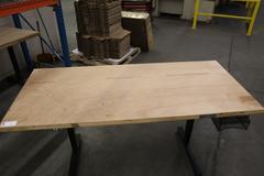 Adjustable Height Electric Lift Work Bench on Casters