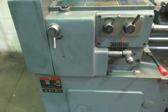 Hwacheon HL460 18/26" x 40" Gap Bed Engine Lathe, Geared Head, 2-Axis DRO, Chucks, Steady Rest, QC Tool Post, Tailstock