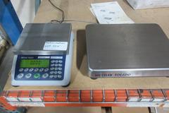 Mettler Toledo BBA 442 Weigh Scale with Side Weight Platform