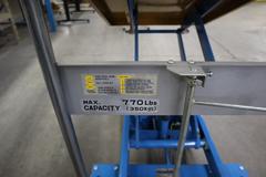 Southworth Dandy Portable Hydraulic Work Tilting Table.  Platform 23.5" x 33.5'