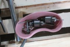 Wilton Bench Mount Pneumatic Tapping Arm with Mount and Chucks