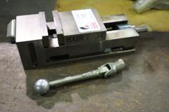 Kurt II PT400 4" Machine Vise, Steel Jaws, Handle, Horizontal/Vertical Mount