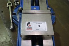 Kurt D688 6" Machine Vise, Swivel Base, Steel Jaws, Handle