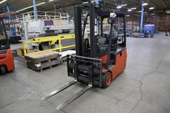 Linde E18 Sit Down 48V Electric Forklift, 3200 lb Capacity