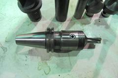 Coolant Thru Spindle Insert Drill Bodies with CAT 40 Tool Holder
