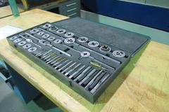 Little Giant Set Tap & Die #312 Set in Case with Assorted Taps & Dies