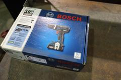 Bosch 1/2" Cordless Hammer Drill, 18 Volt, 3 Batteries, Charger, Case
