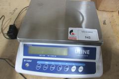 Uline H-1654 Digital Counting Scale 6lb Capacity