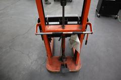 Big Joe Die Cart Model 2154, 1,000 Lb Capacity, 54" Lift Height, 27" x 27" Platform, Foot Pump Lift, Manual Travel