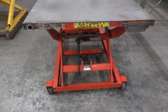 Presto 24V Lift Table, 1500lb Capacity