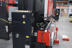 Amada FABIII-1025 CNC Hydraulic Press Brake, 110 Ton x 98.4", AMNC PC Control, Up-Acting, 6- Axis BG, Light Curtain