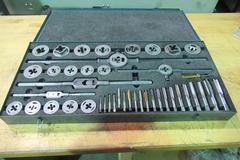 Little Giant Set Tap & Die #312 Set in Case with Assorted Taps & Dies