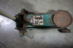 Sears 1-1/2 Ton Traveling Floor Jack