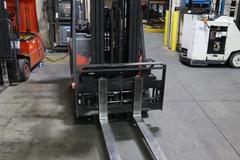 Linde E20 Electric Forklift, 3100 lb Capacity