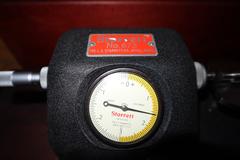 Starrett  673 Carbide Direct-Reading Bench Micrometer W/ Case