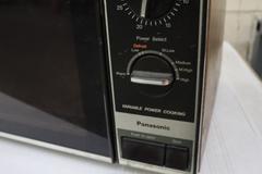 Panasonic Turntable Microwave Oven