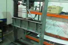 Dake 7-105 75 Ton Hand Operated Hydraulic H-Frame Press