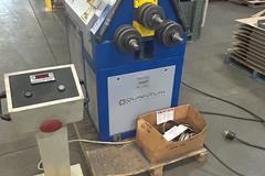 Tauring BS50HV Angle Roll with LED Roll Display, Foot Pedals and Assorted Dies as Shown