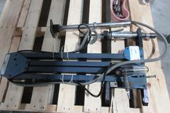 Wilton Bench Mount Pneumatic Tapping Arm with Mount and Chucks