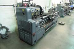 Hwacheon HL580 28/39" x 79" Gap Bed Engine Lathe,  2-Axis DRO, Geared Head, 19-1/2" Chuck, 3" Hole, (2) Steady Rests, QC Tool Post, Tailstock