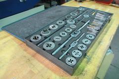 Little Giant Set Tap & Die #312 Set in Case with Assorted Taps & Dies