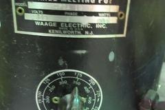 Waage Melting Pot and Extra Wax, Adjustable Temp 200-500 Deg F.