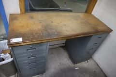 Wooden Top Work Bench with 8 Drawers
