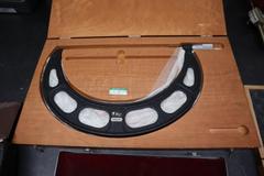 Measuring Tools, Chamfer Checker, Micrometers, Bore Guages, Caliper, Guage Blocks