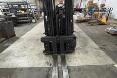 Yale GC060TFNVAE084 6,000 lb Capacity LPG Sit-Down Forklift