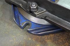 Kurt D675 6" Machine Vise, SwivelBase, Steel Jaws, Handle